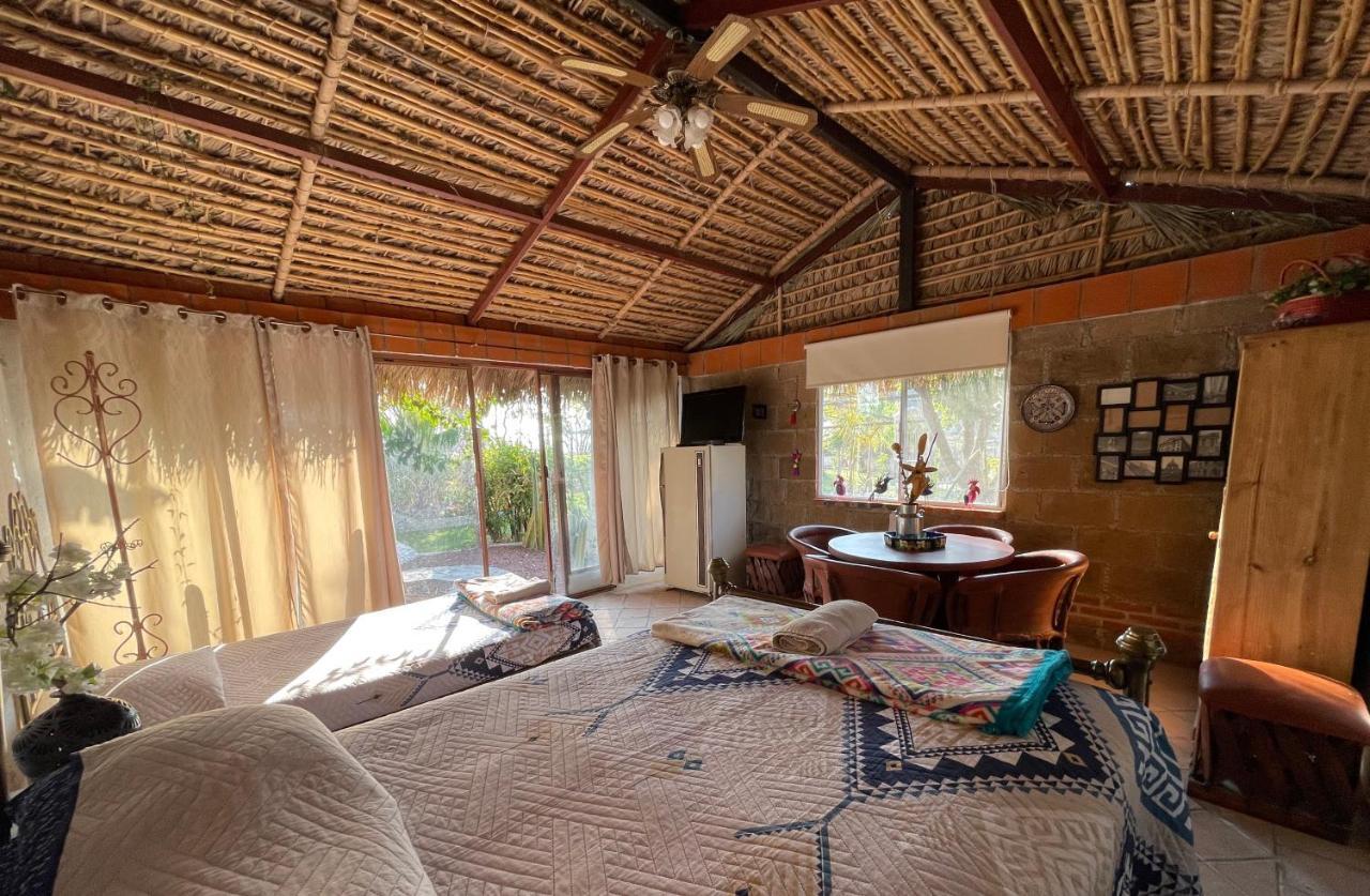 Jardin Quinta Fuentes Cabanas, Valsequillo. Holiday home *