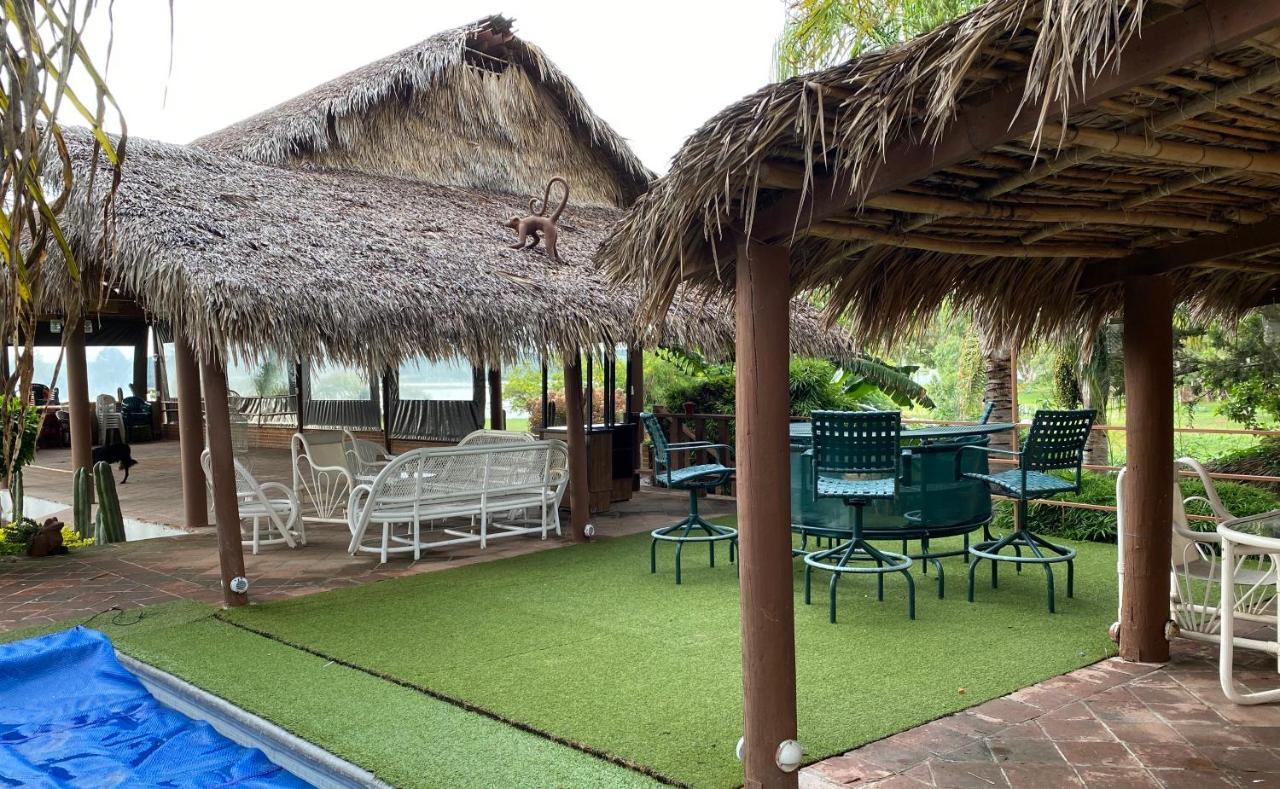 Jardin Quinta Fuentes Cabanas, Valsequillo. * Puebla