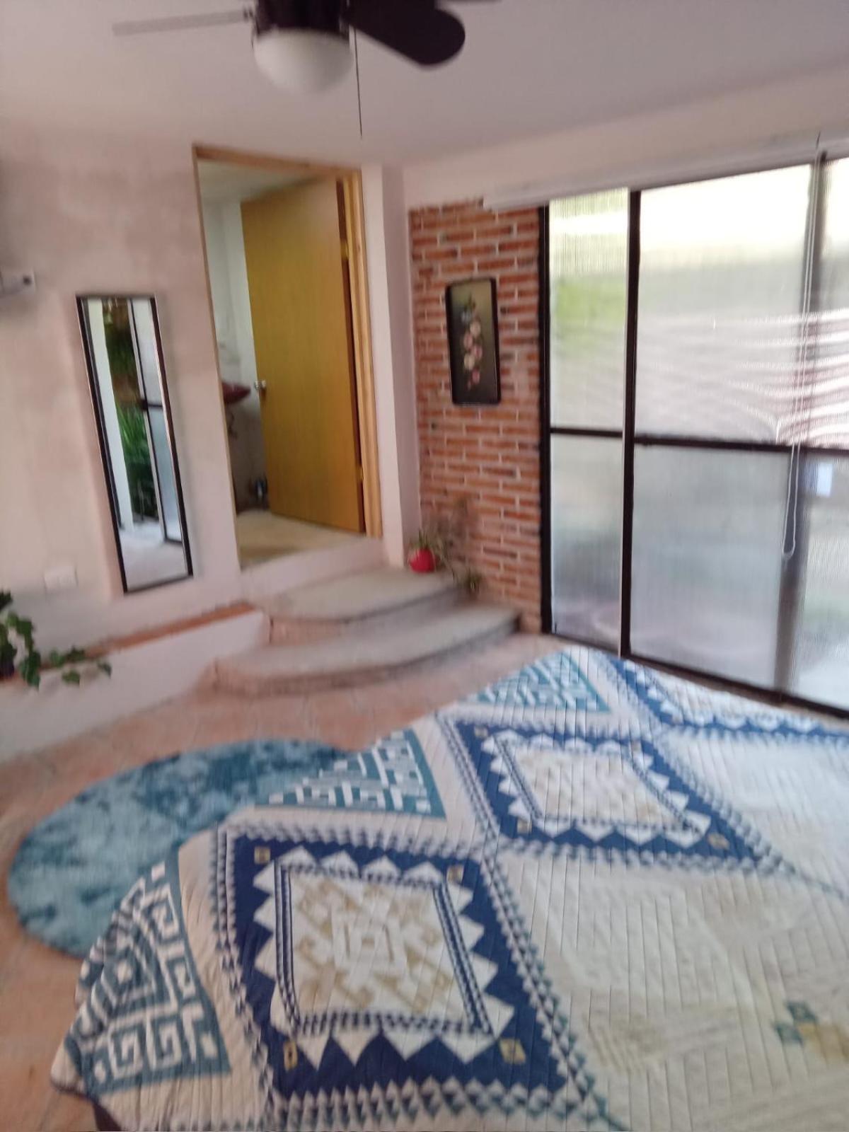 Jardin Quinta Fuentes Cabanas, Valsequillo. Holiday home